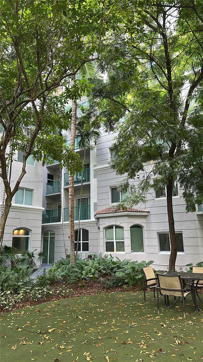 VALENCIA CONDO - Residential Lease