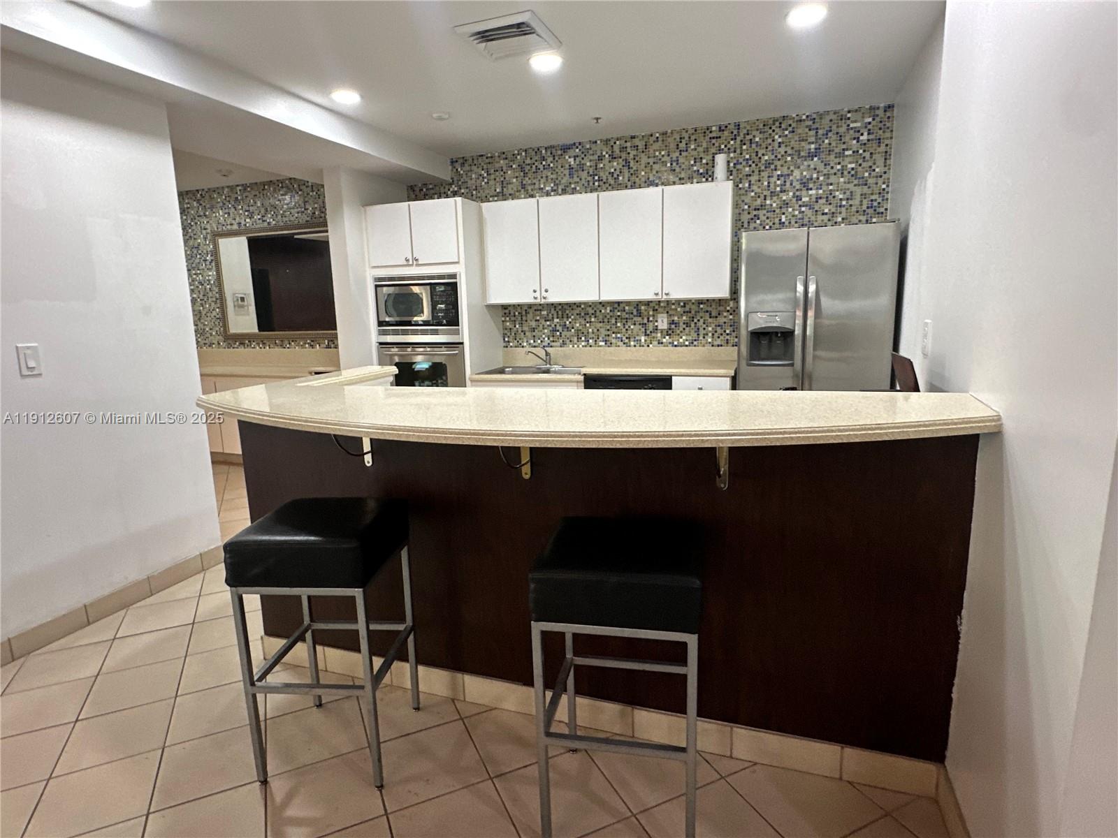 VALENCIA CONDO - Residential Lease