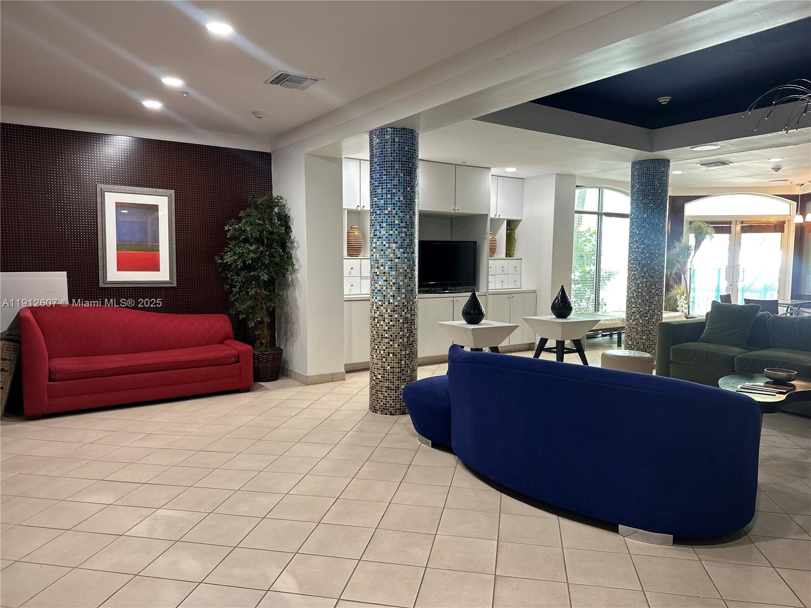 VALENCIA CONDO - Residential Lease