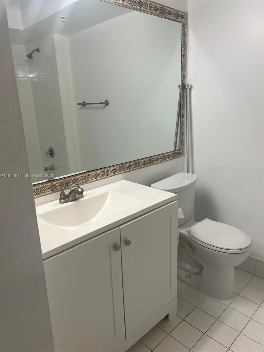 La Via Condominium - Residential Lease