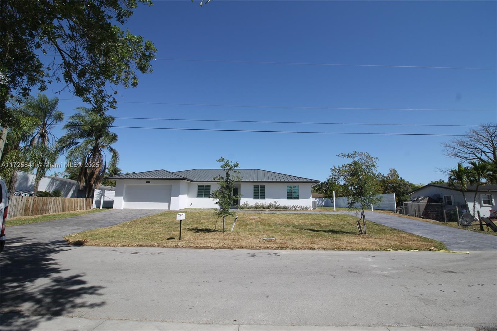 18071 Sw 176 St, Miami, Broward County, Florida - 4 Bedrooms  
3 Bathrooms - 