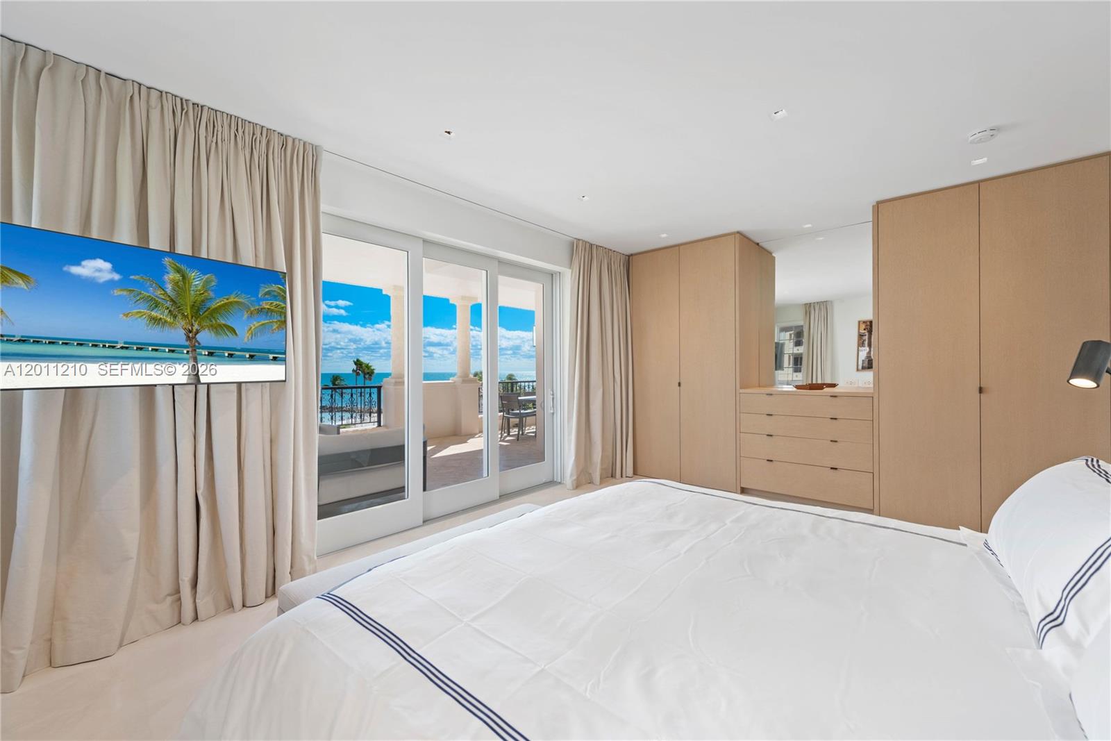 SEASIDE CONDO - Residential