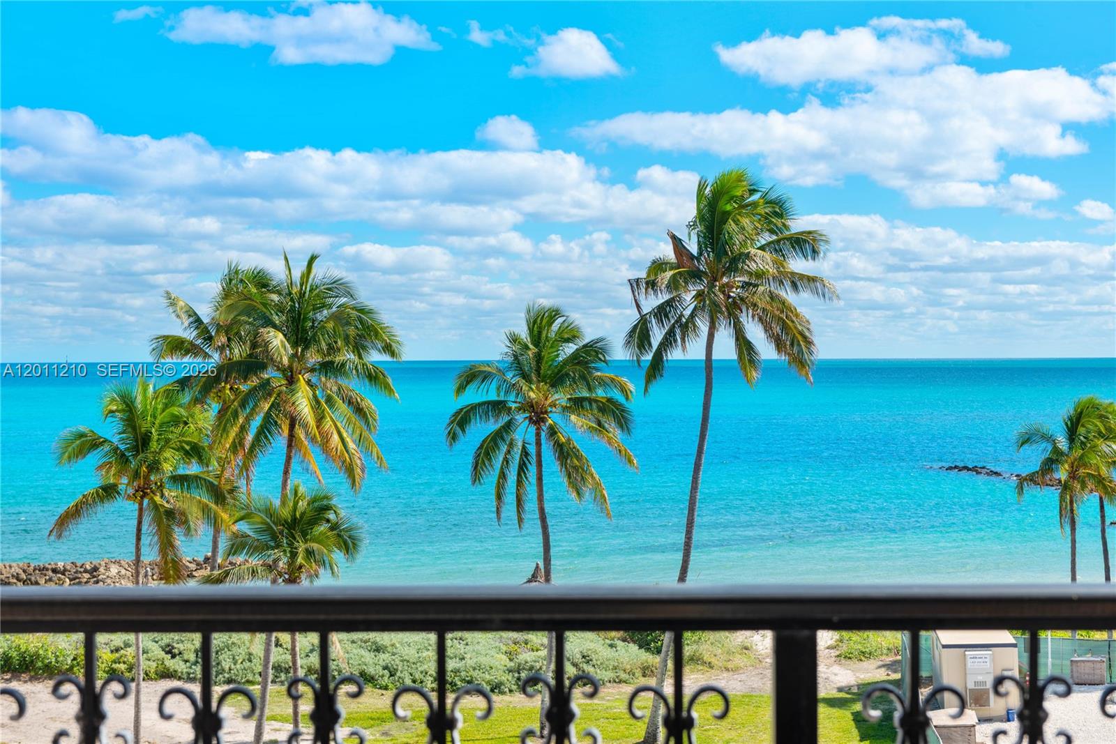 SEASIDE CONDO - Residential