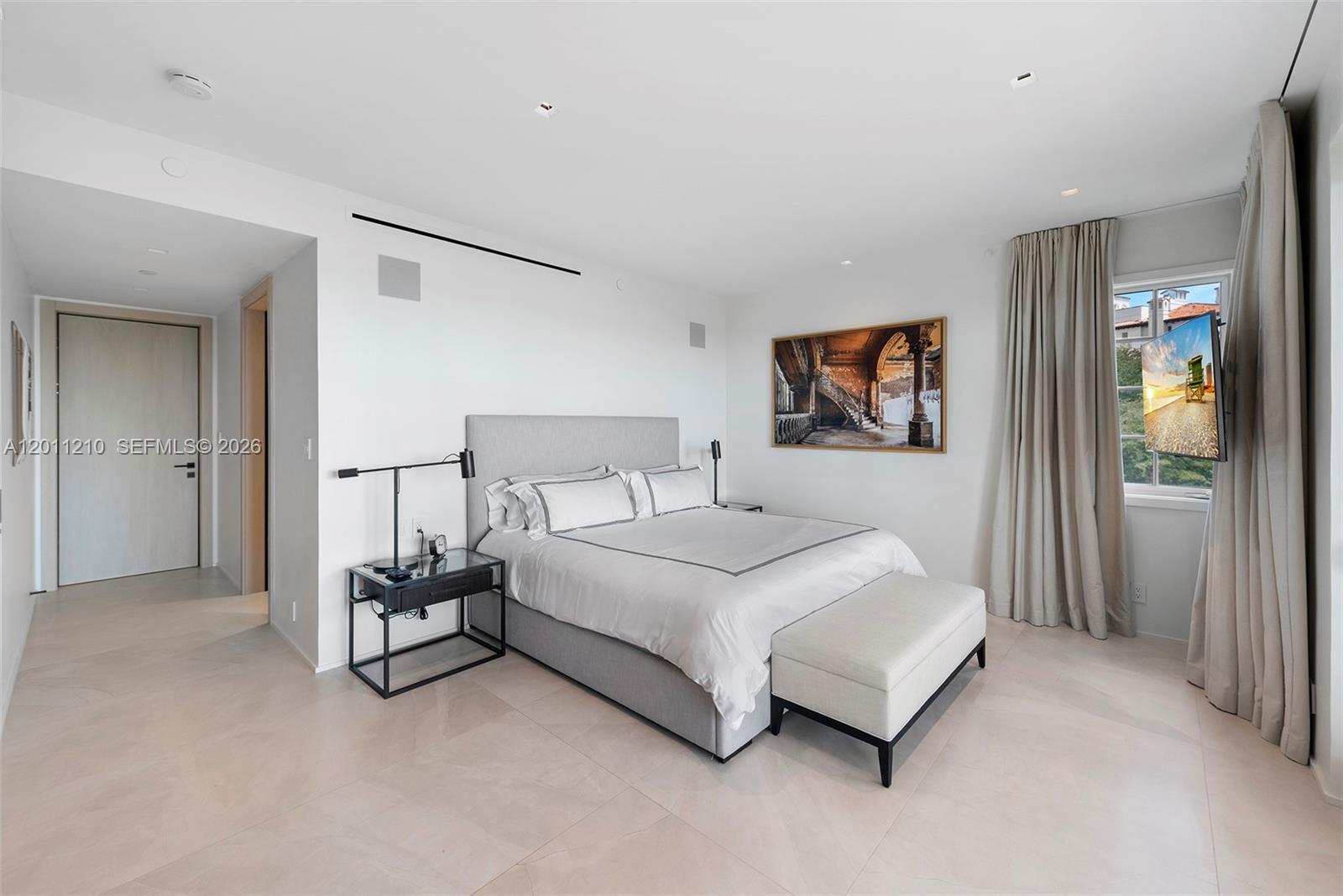 SEASIDE CONDO - Residential