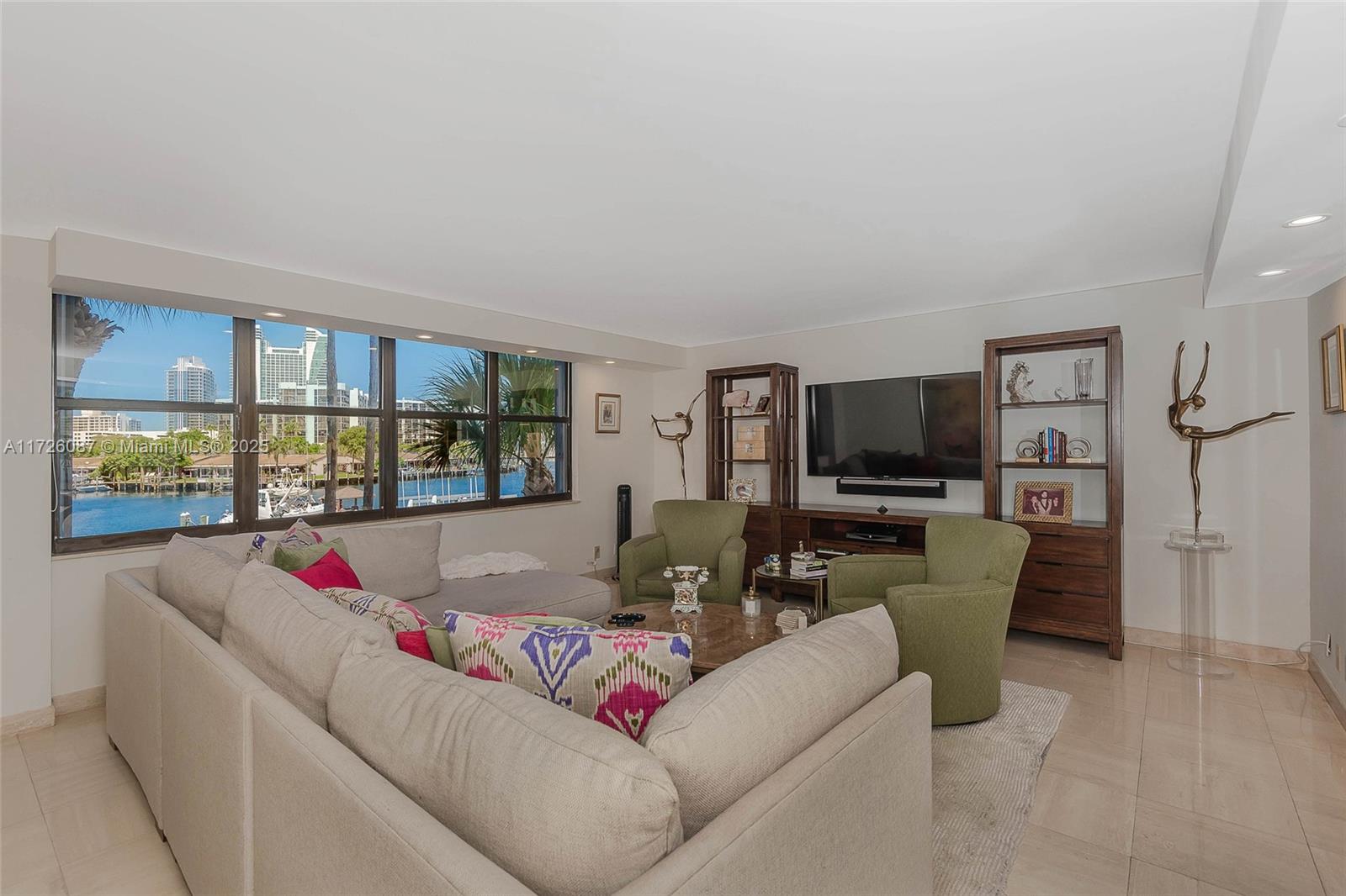300 Three Islands Blvd 801
