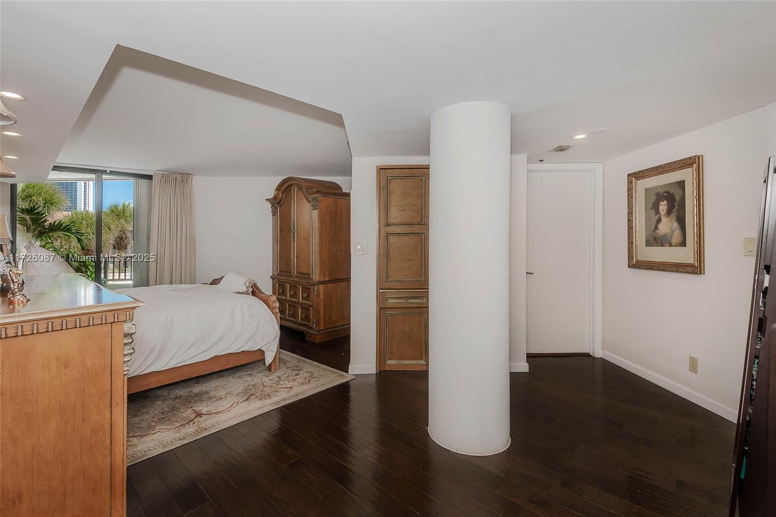 Anchor Bay Club - Residential