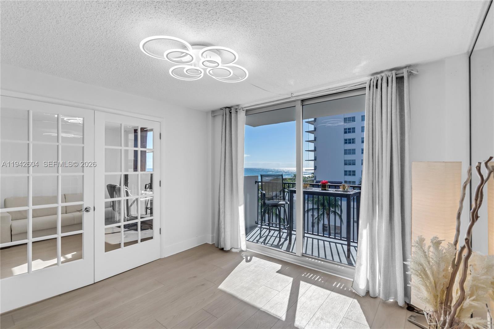 MANATEE CONDO - Residential