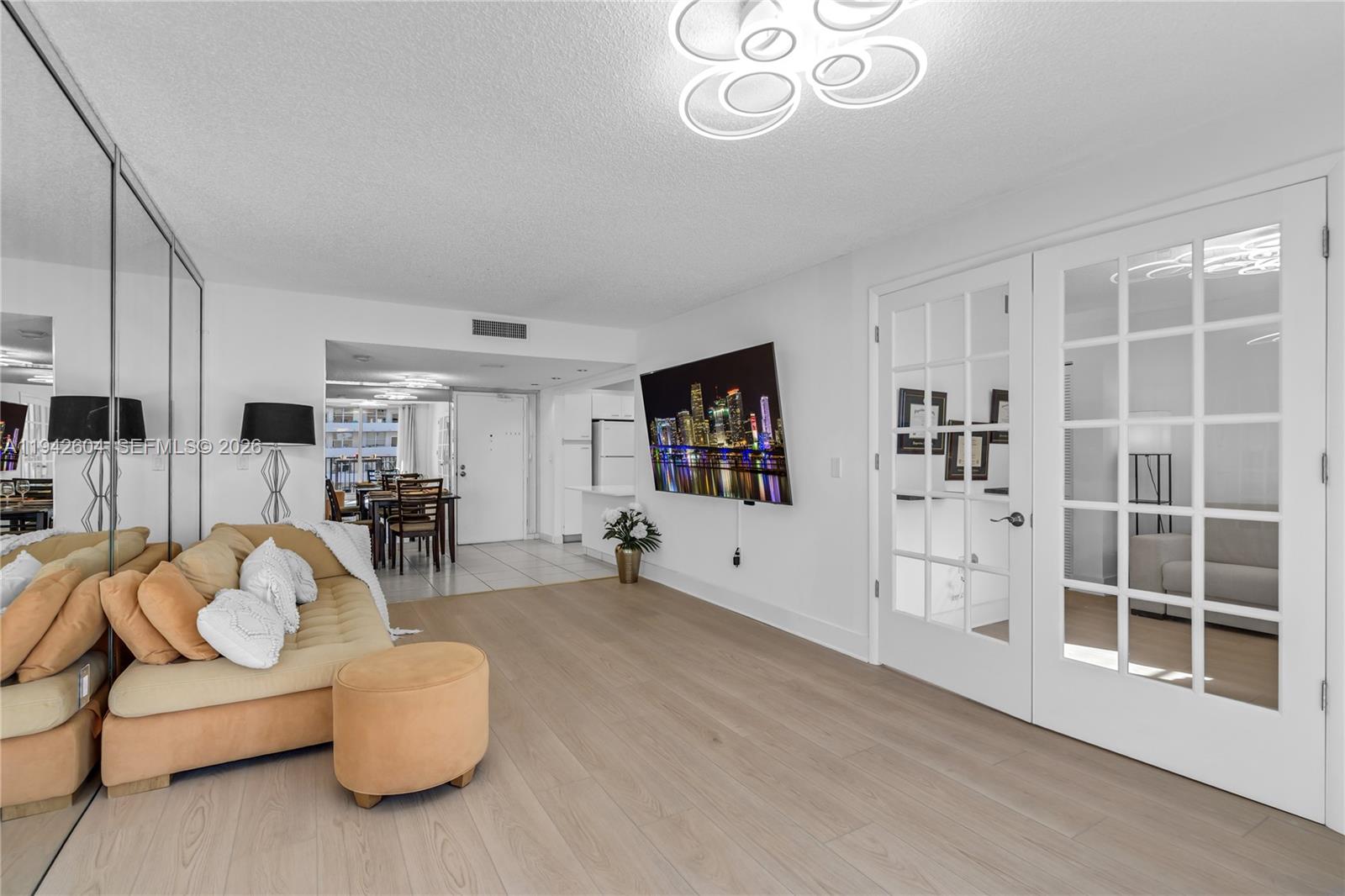 MANATEE CONDO - Residential