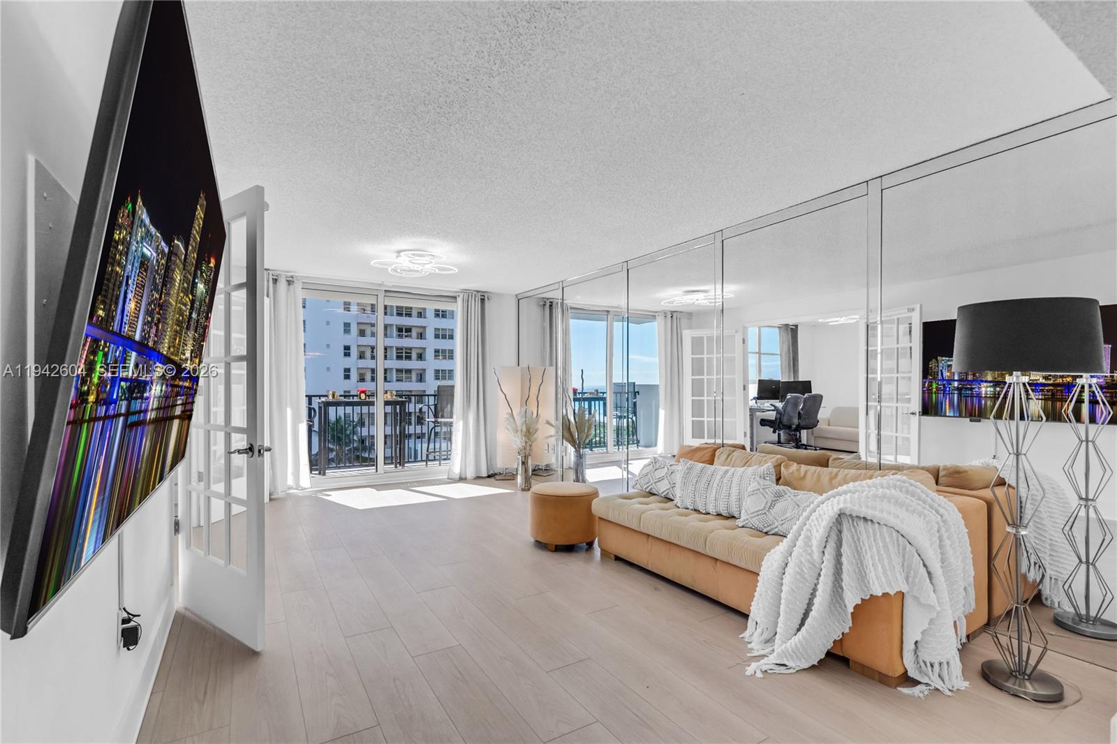 MANATEE CONDO - Residential