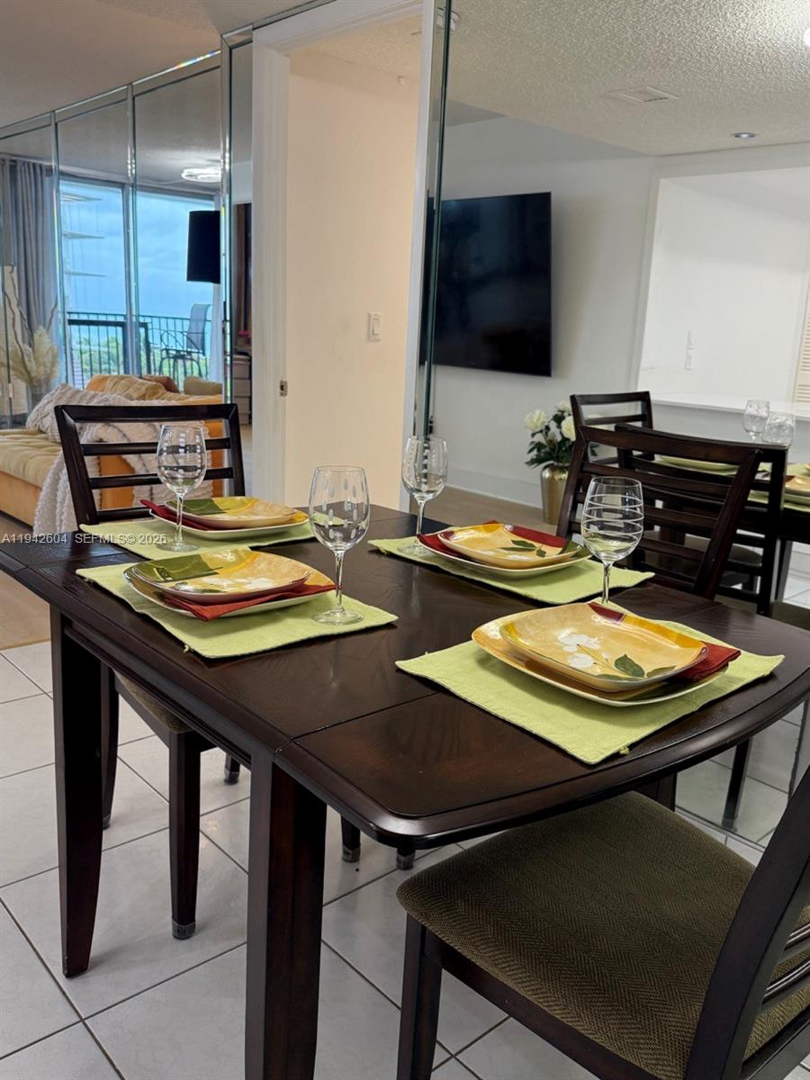 MANATEE CONDO - Residential