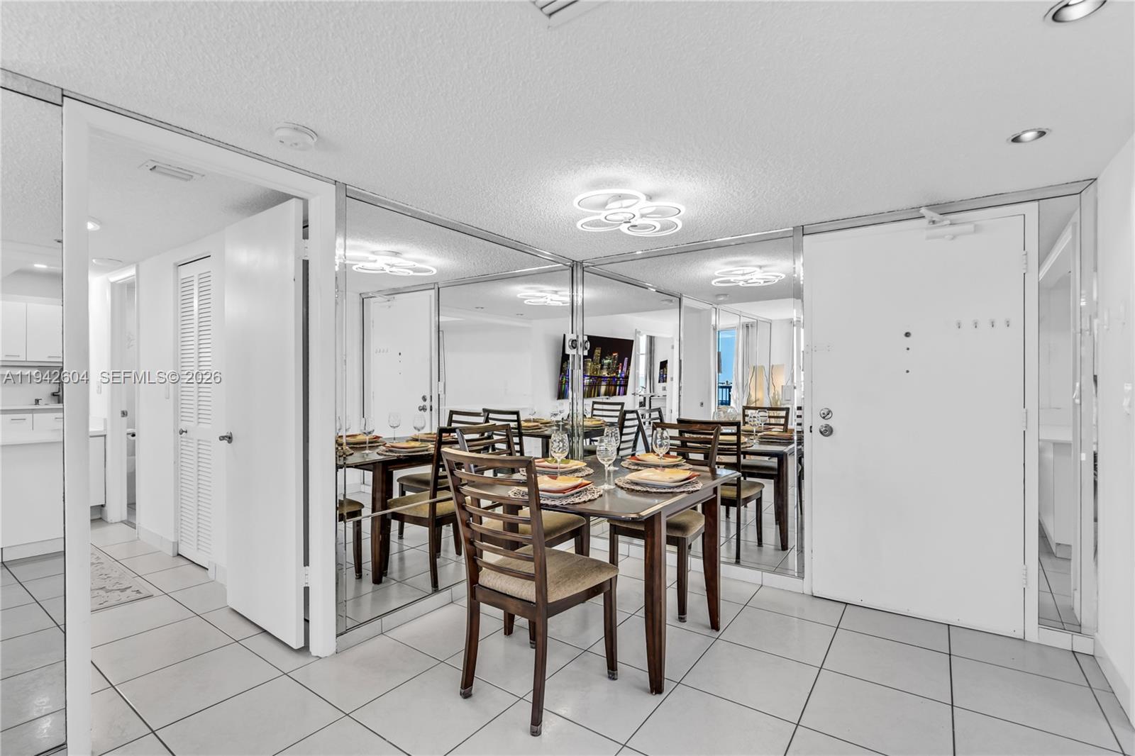 MANATEE CONDO - Residential