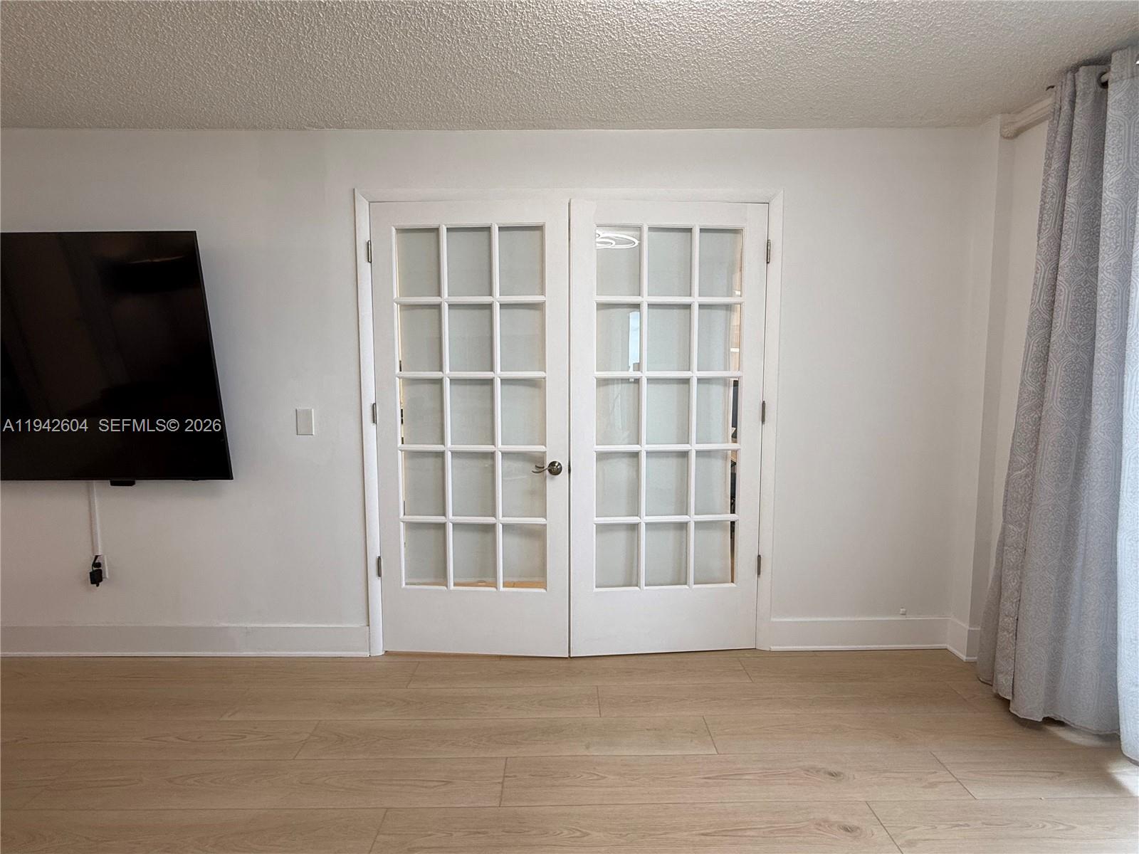 MANATEE CONDO - Residential