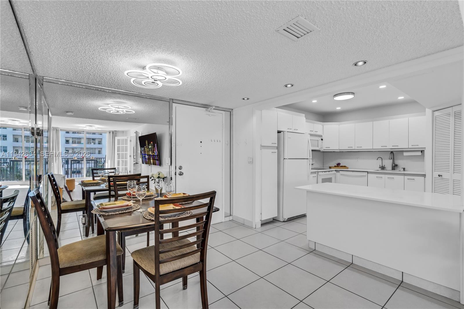 MANATEE CONDO - Residential