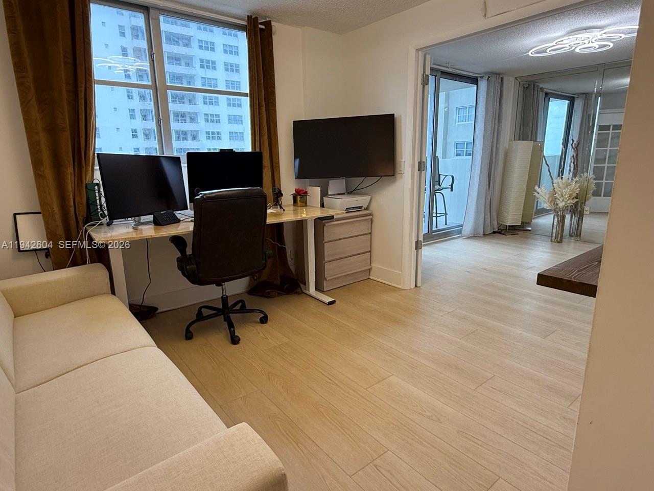 MANATEE CONDO - Residential