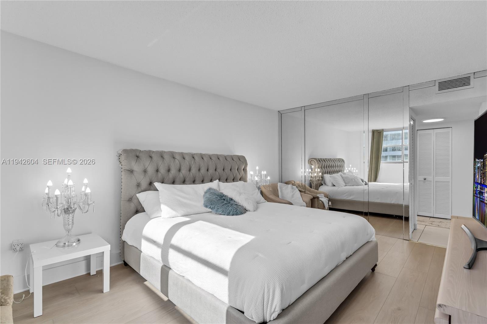 MANATEE CONDO - Residential