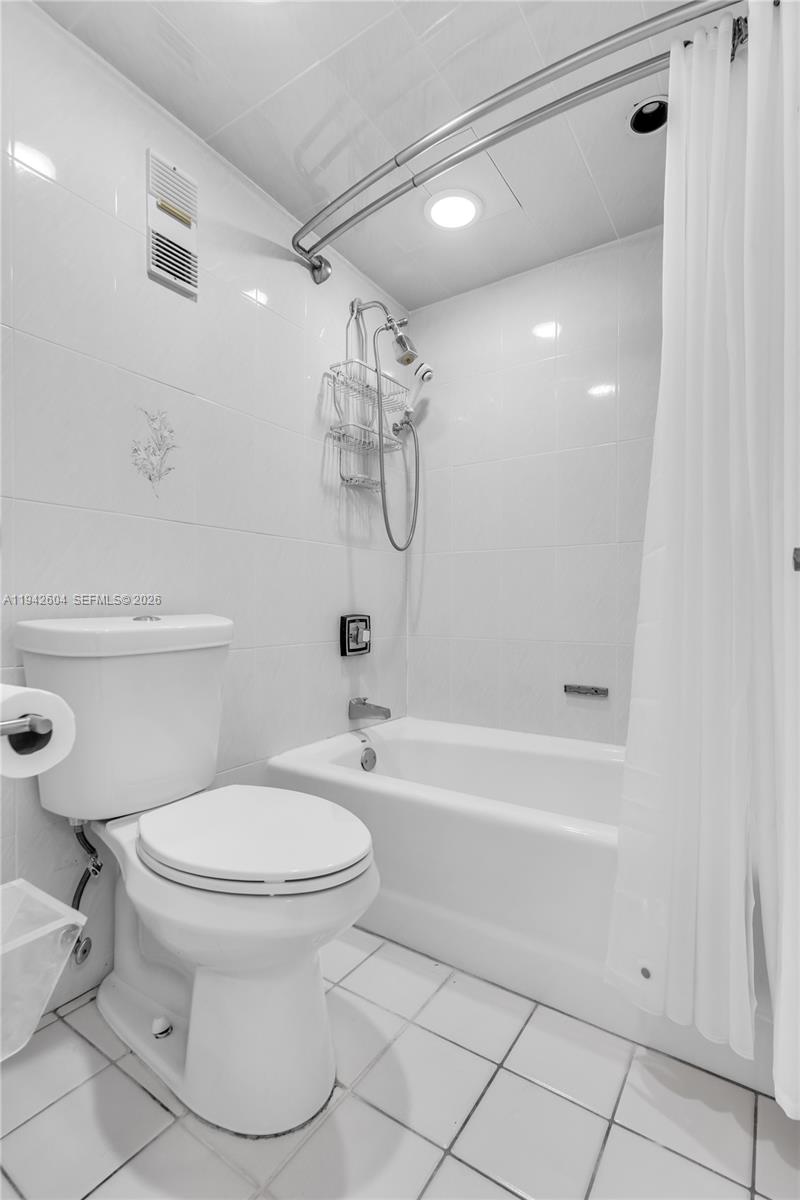 MANATEE CONDO - Residential