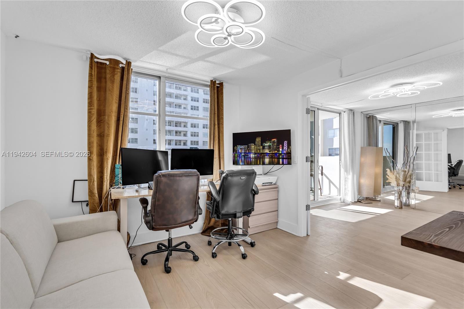 MANATEE CONDO - Residential