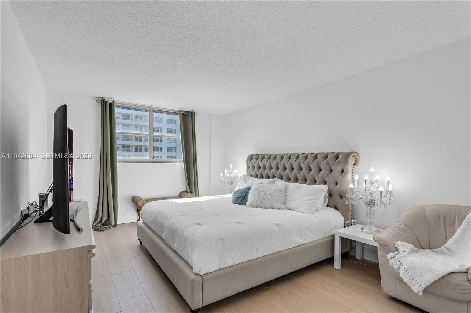 MANATEE CONDO - Residential