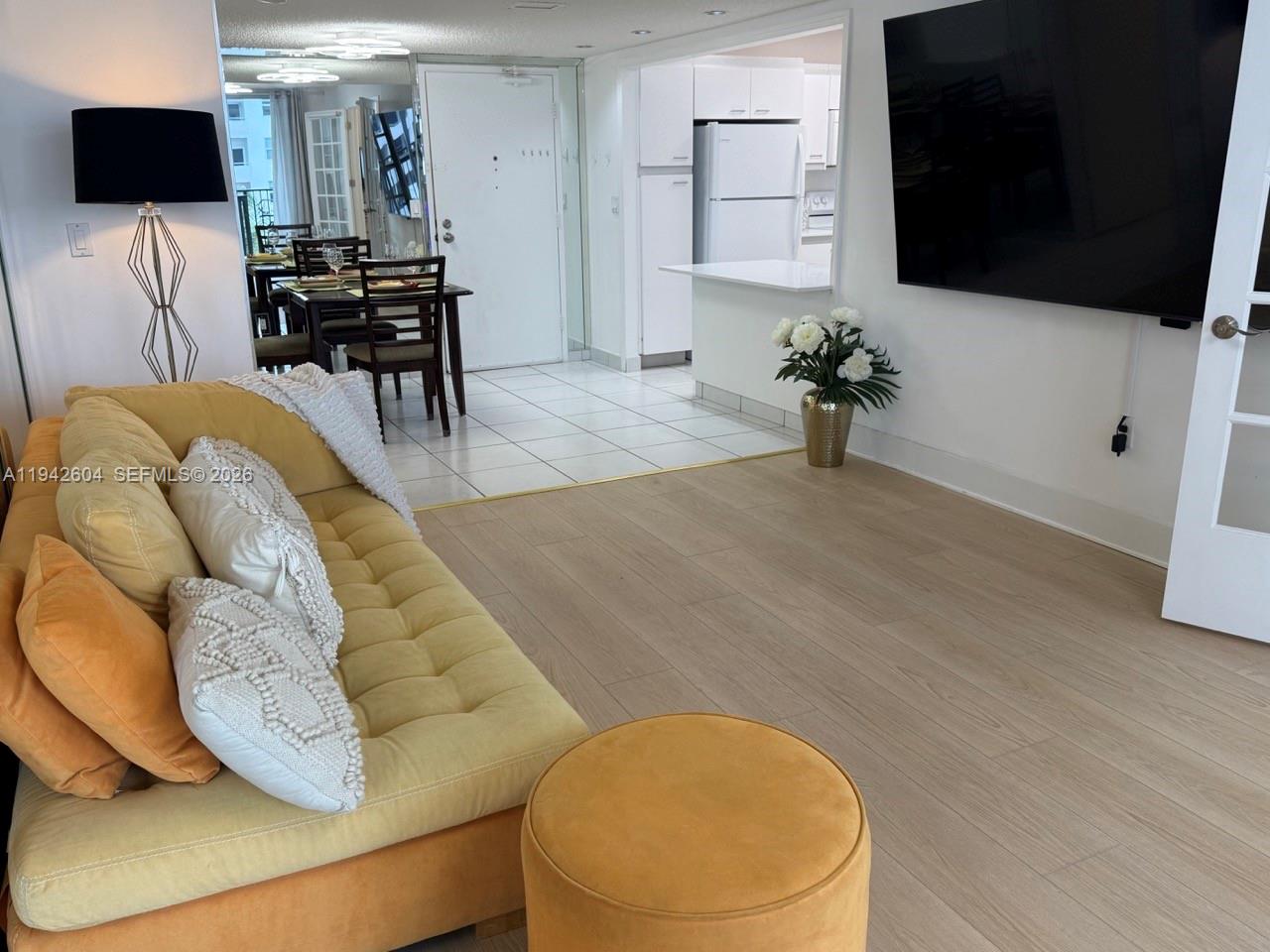 MANATEE CONDO - Residential