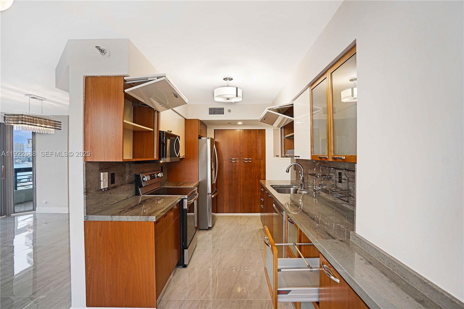 MYSTIC POINTE TOWER 400 C - Residential Lease