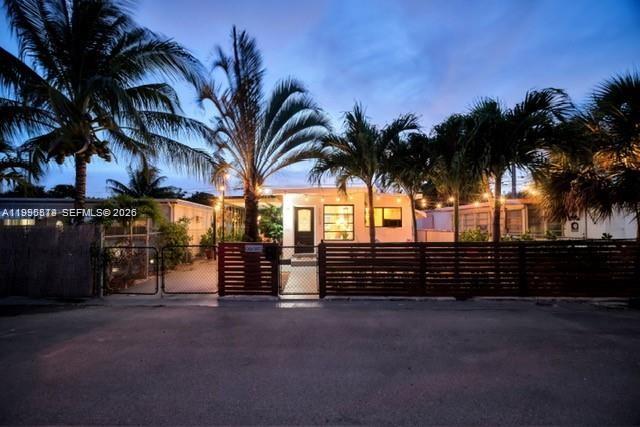 TRAILER CITY - Residential Lease