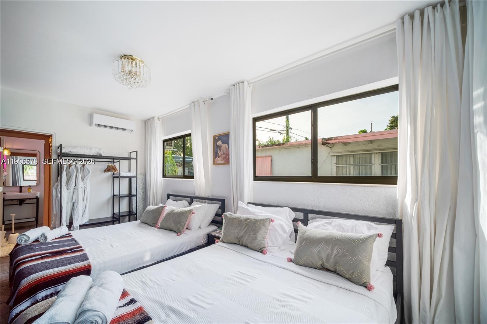 TRAILER CITY - Residential Lease