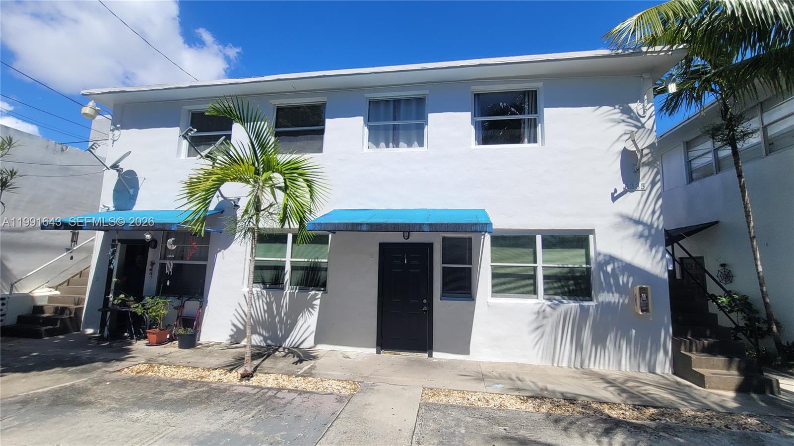 LAWRENCE ESTATE LAND COS - Residential Lease