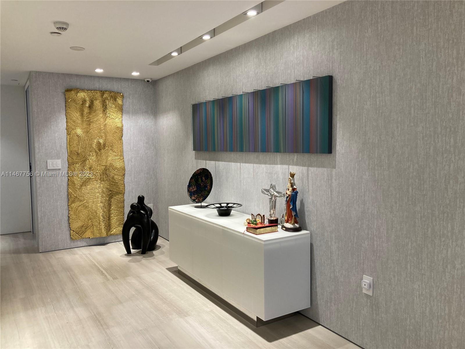 SERENO RESIDENCES CONDO - Residential