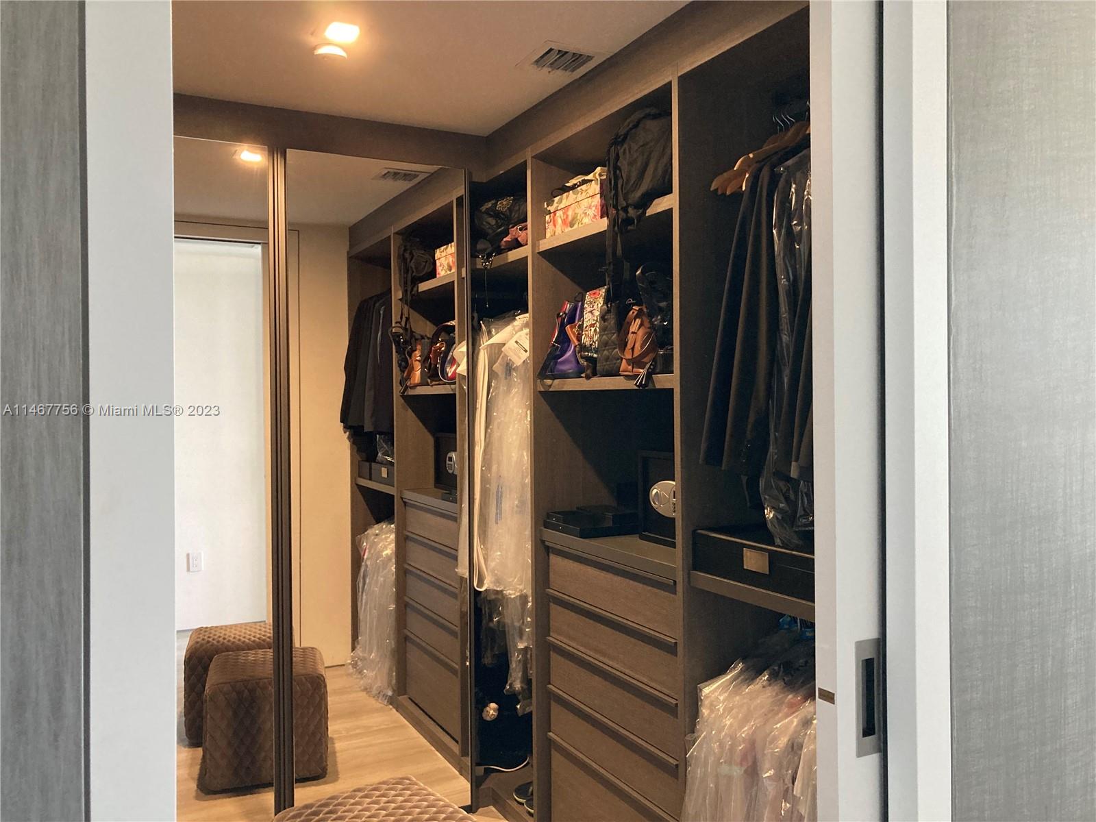 SERENO RESIDENCES CONDO - Residential