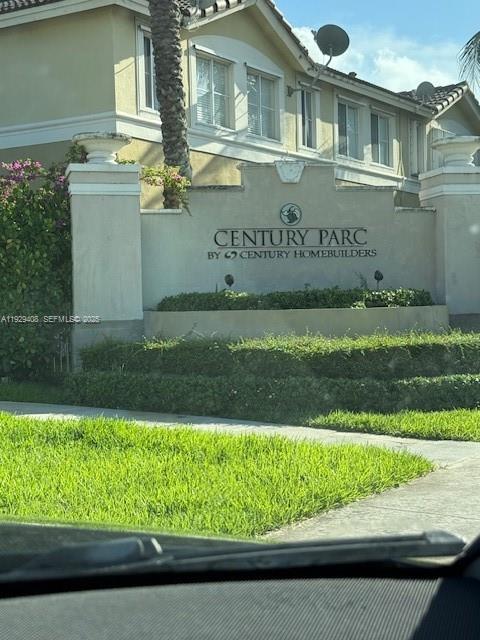 CENTURY PARC - Residential