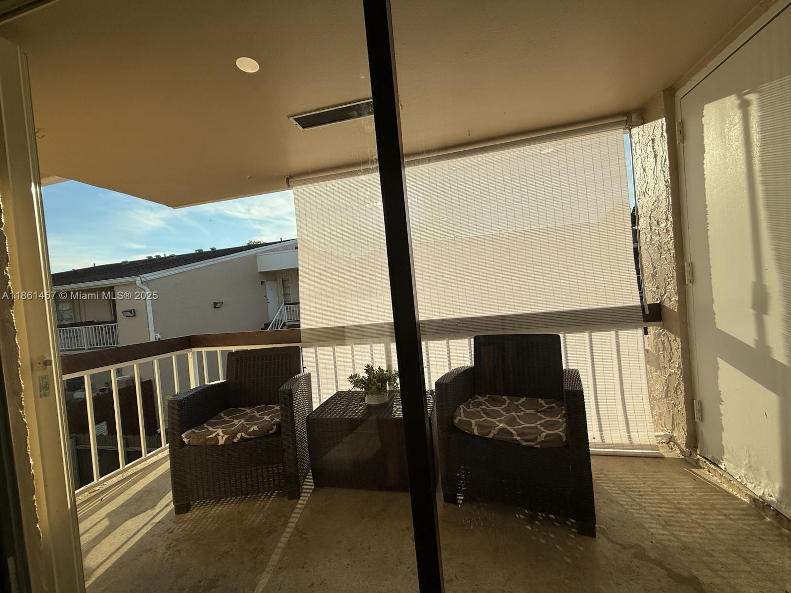 THE MEADOWS LAKE NORTH CO - Residential