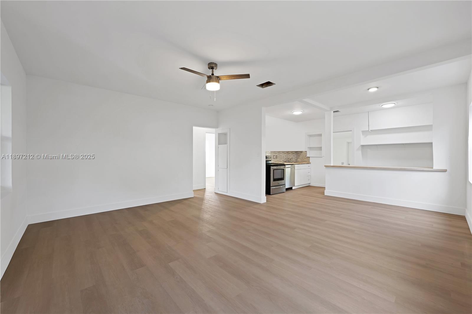 1127 NW 2nd Ave
