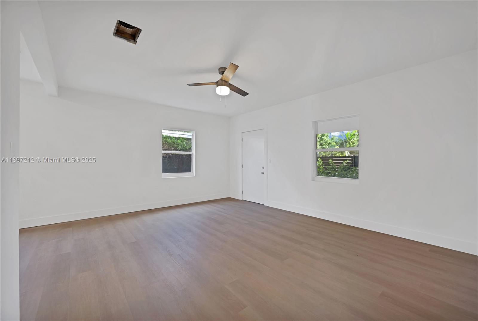 1127 NW 2nd Ave