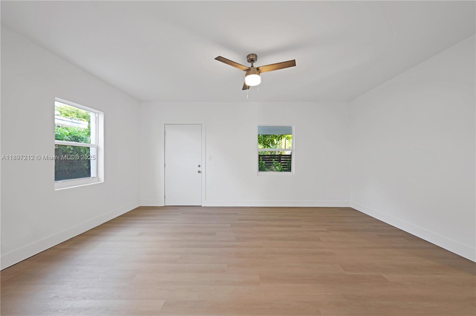1127 NW 2nd Ave