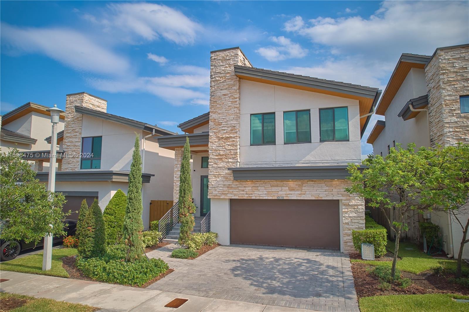 10218 NW 76th Ter