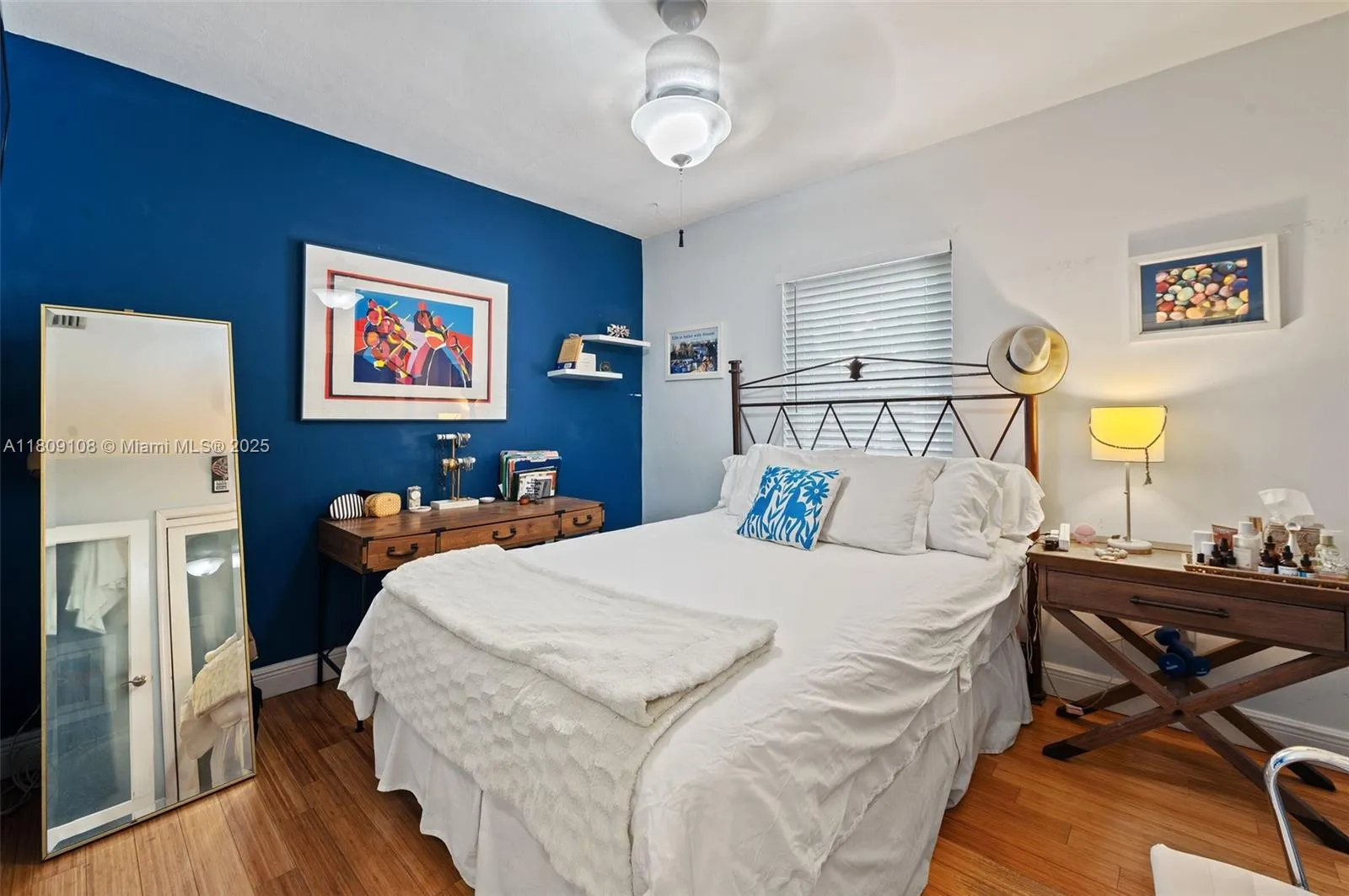 Miami, Florida 33133, United States, 3 Bedrooms Bedrooms, ,2 BathroomsBathrooms,Residential,Active,137444