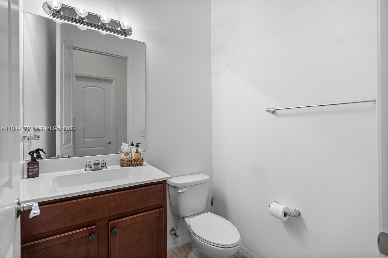 VENETIAN PARC - Residential