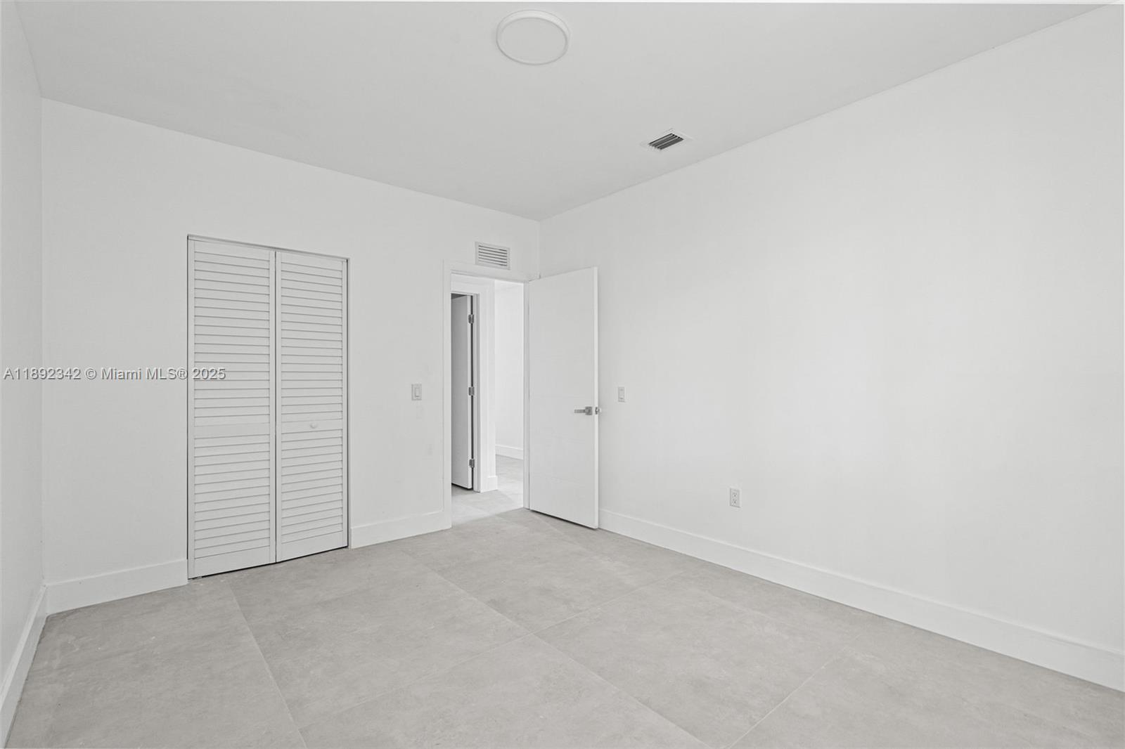 N MIAMI ESTATES - Residential Income