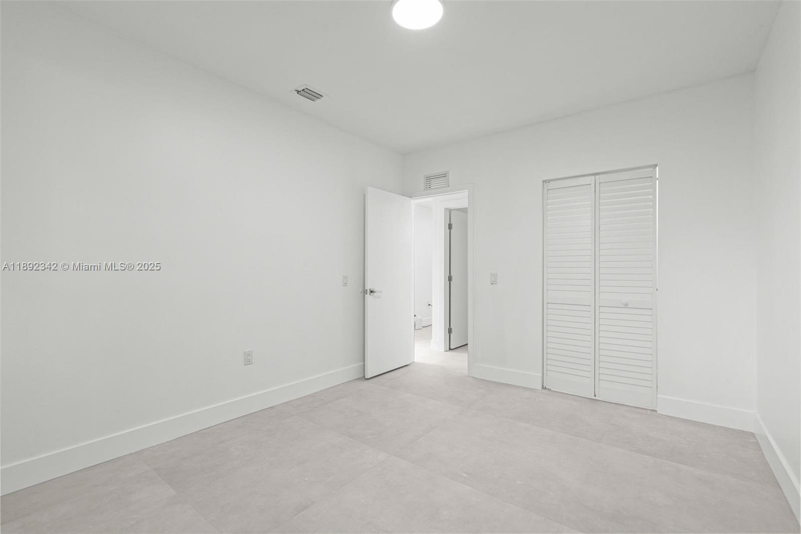 N MIAMI ESTATES - Residential Income