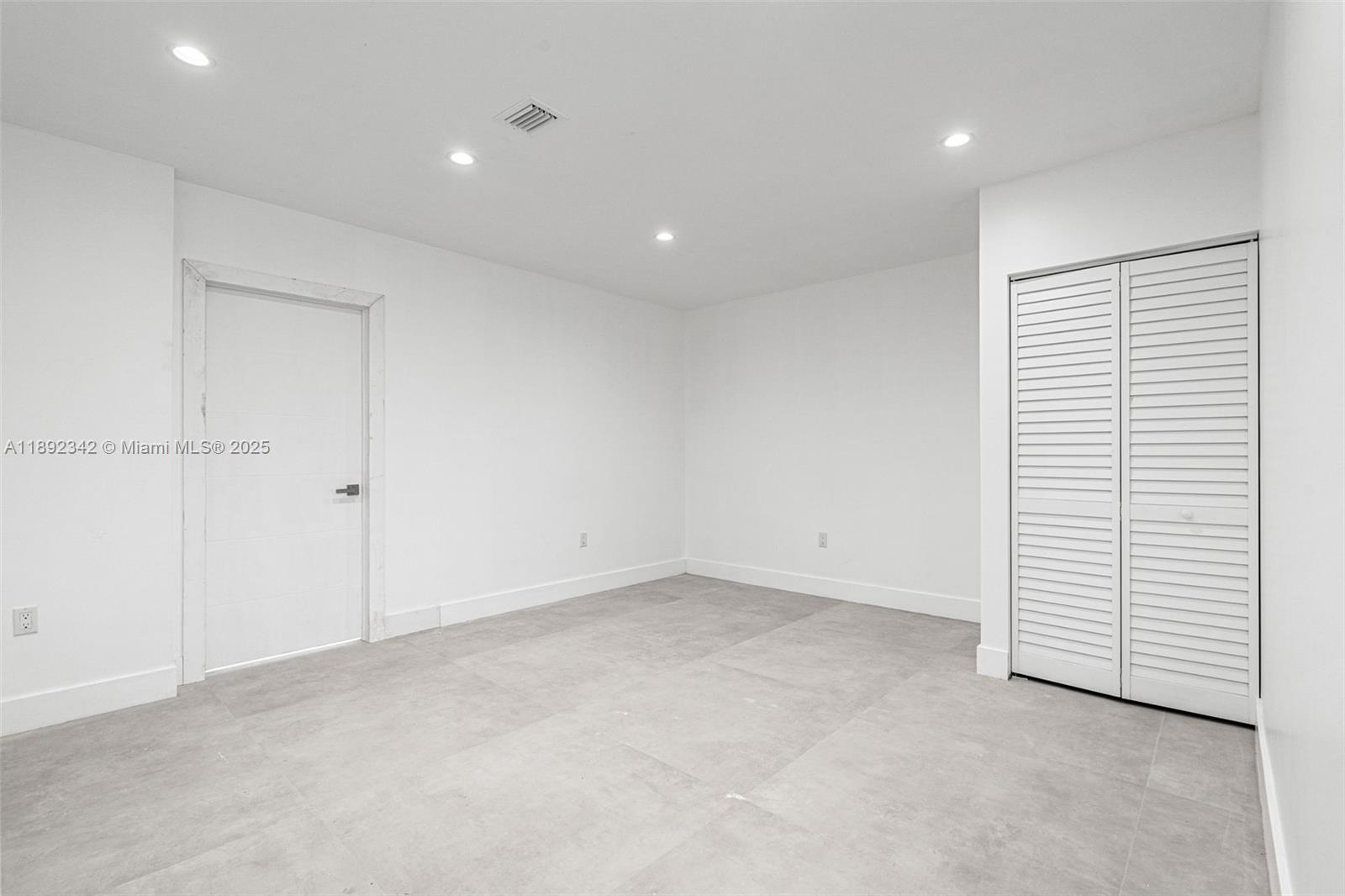N MIAMI ESTATES - Residential Income