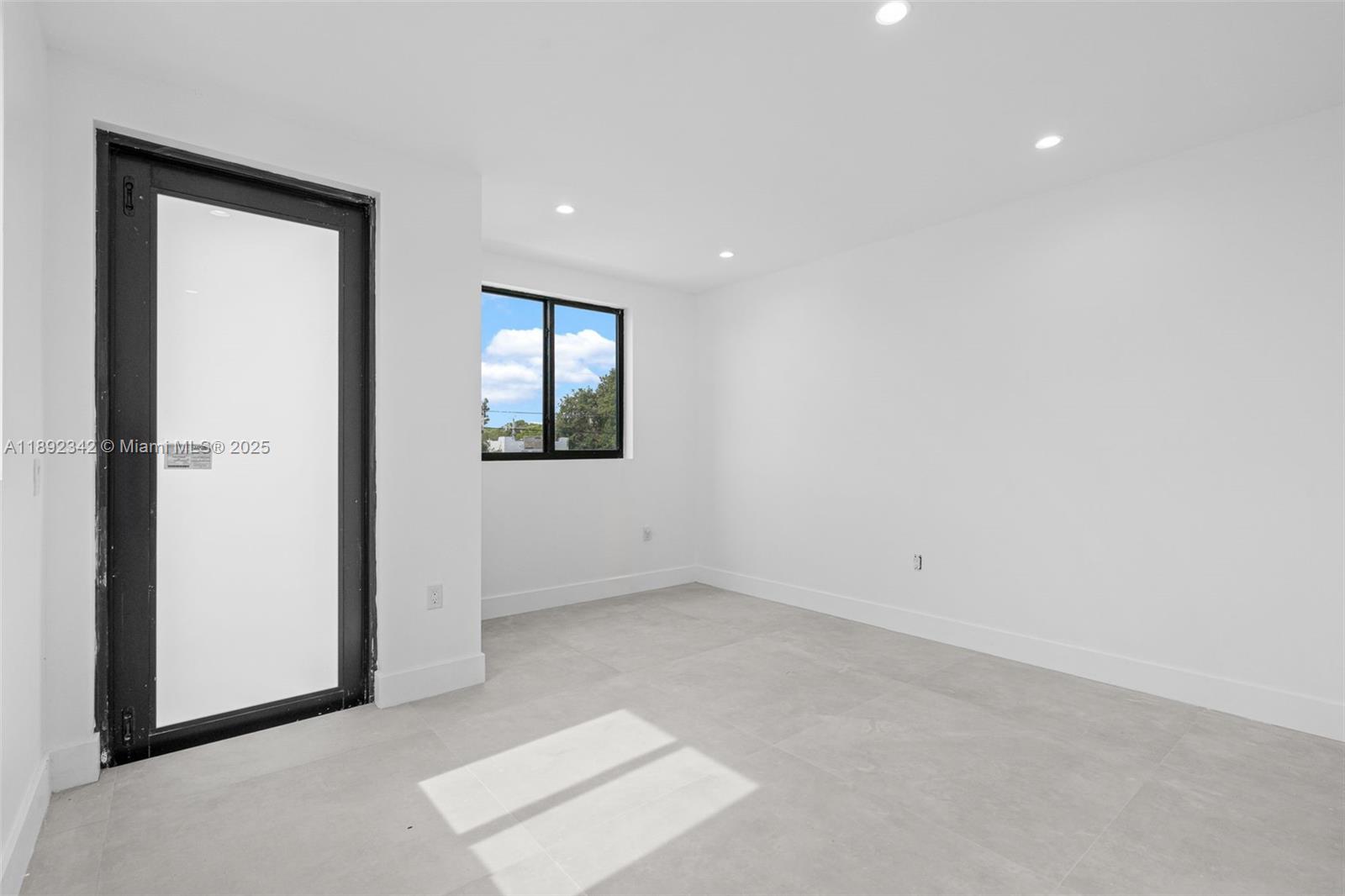 N MIAMI ESTATES - Residential Income