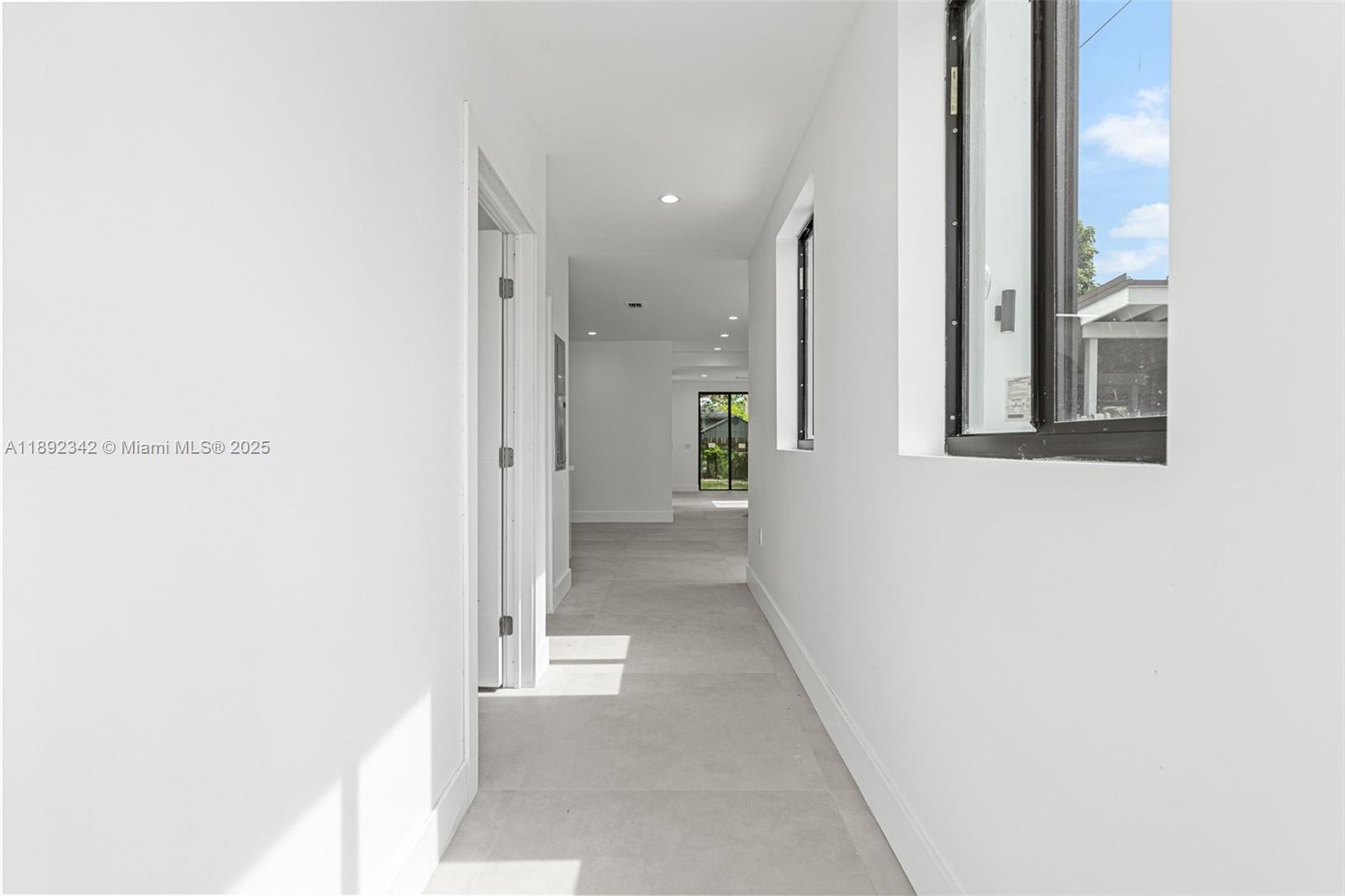 N MIAMI ESTATES - Residential Income