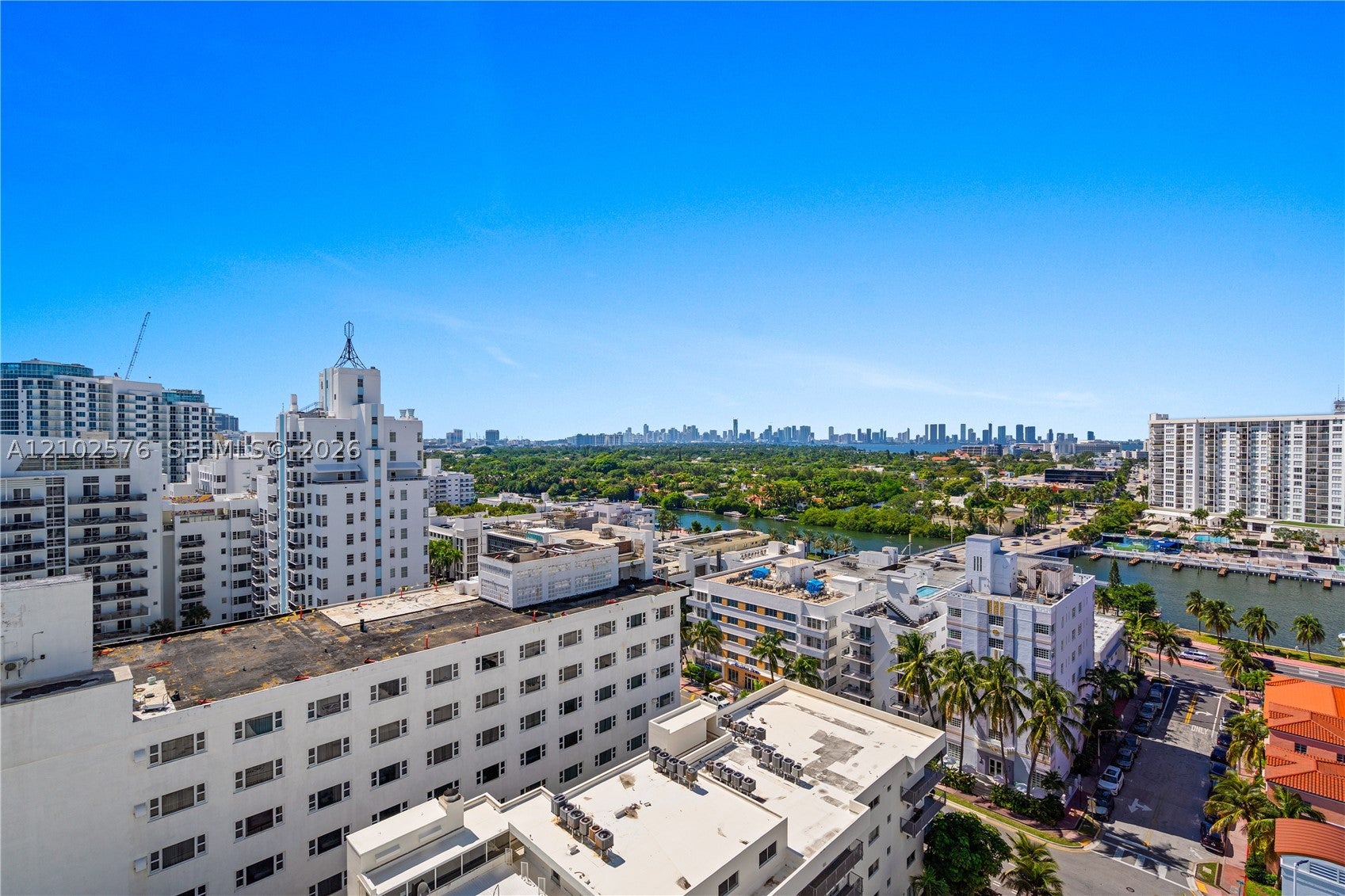 4201 Collins Ave 1501