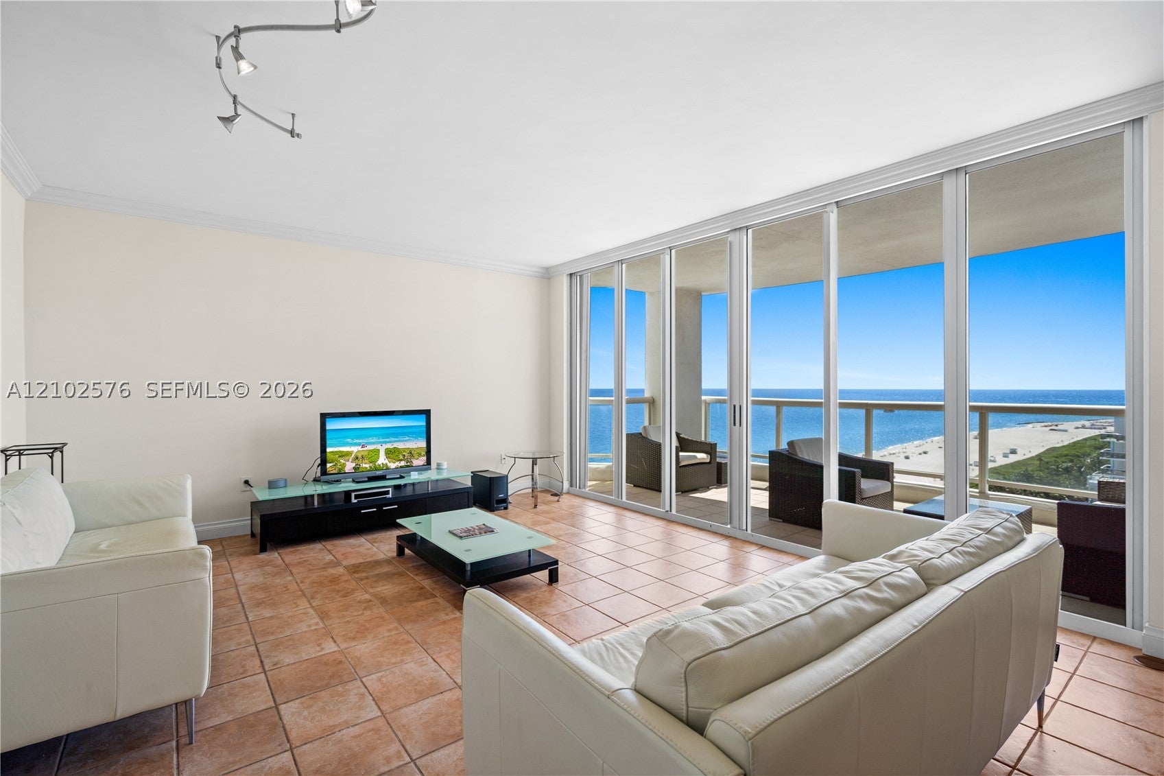 4201 Collins Ave 1501