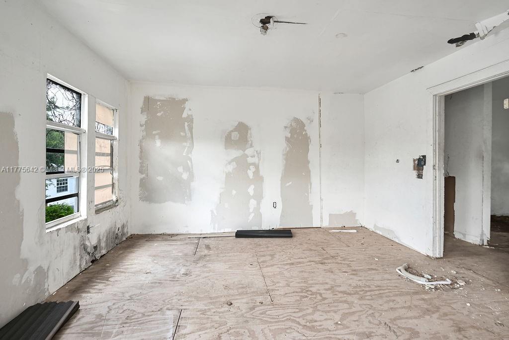 NORTH GATE - Residential