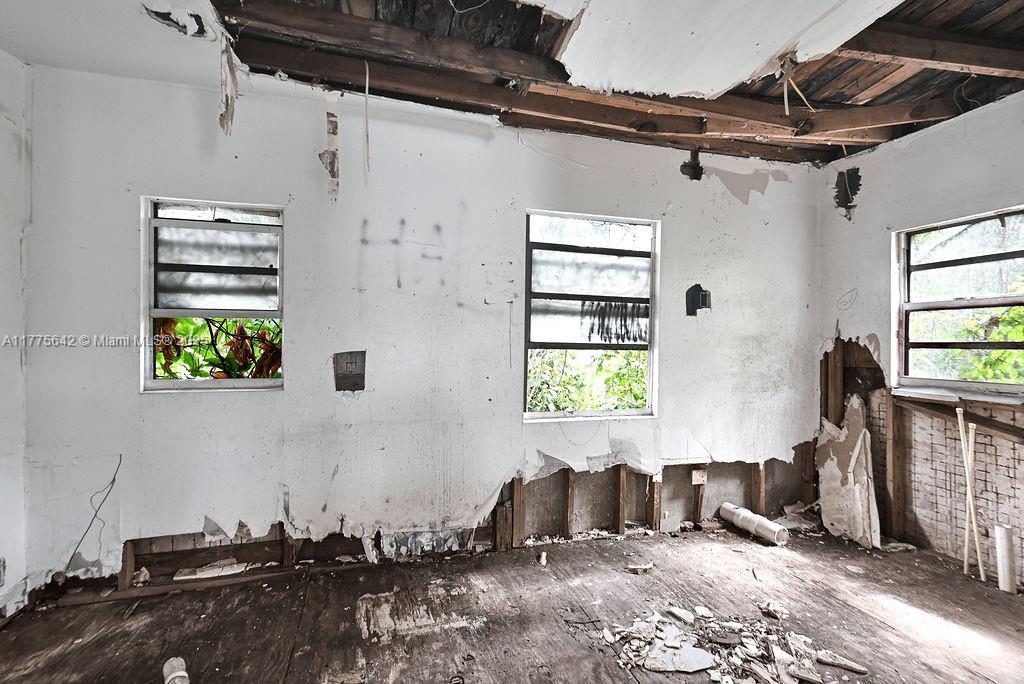 NORTH GATE - Residential