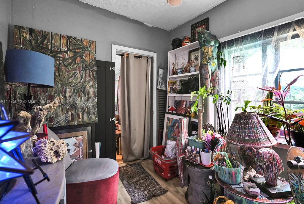 NORTH GATE - Residential