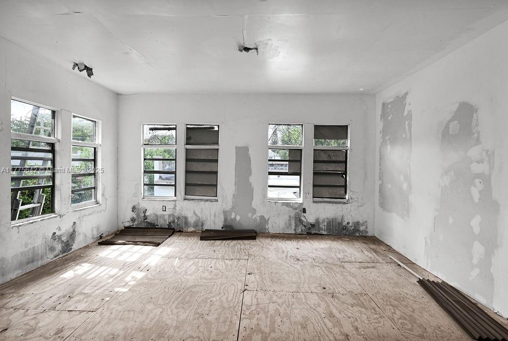 NORTH GATE - Residential