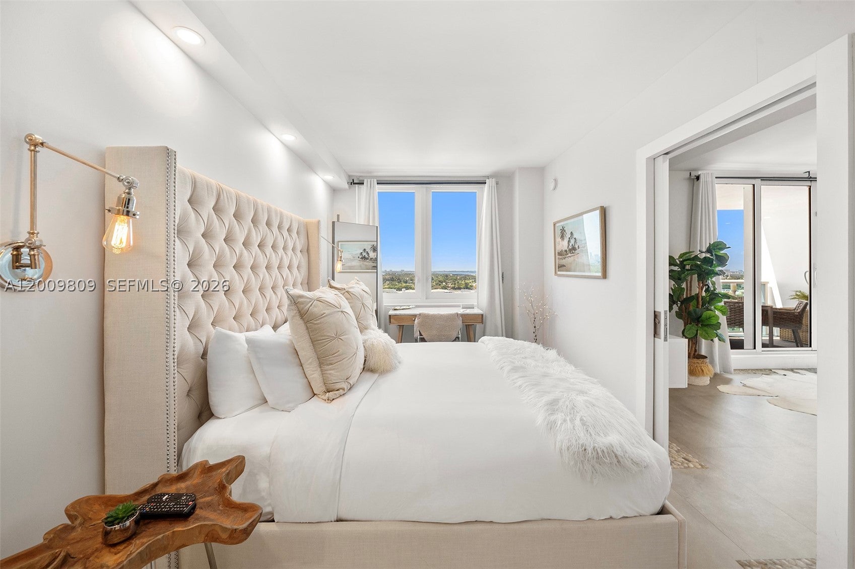 2301 Collins Ave 1533