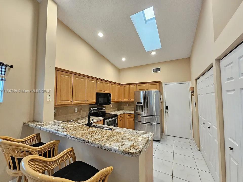 9593 Harbour Lake Cir, Boynton Beach, FL, 33437/$5,000 3 9593 Harbour Lake Cir